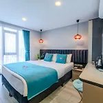 Hotel Solin Airport