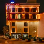 Hotel Solin Airport 4*