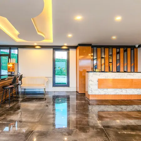 Solin Airport Otel 4*