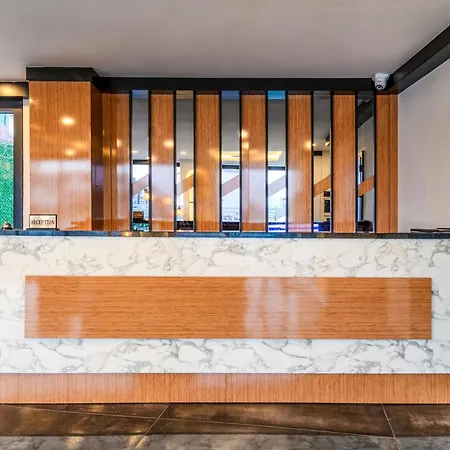 Solin Airport Hotel 4*