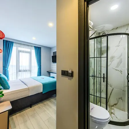 Otel Solin Airport 4*