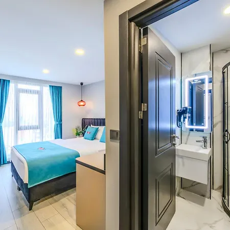 Hotel Solin Airport